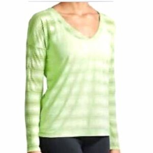 Athleta Green Long Sleeve Vitality Top Sz XS-